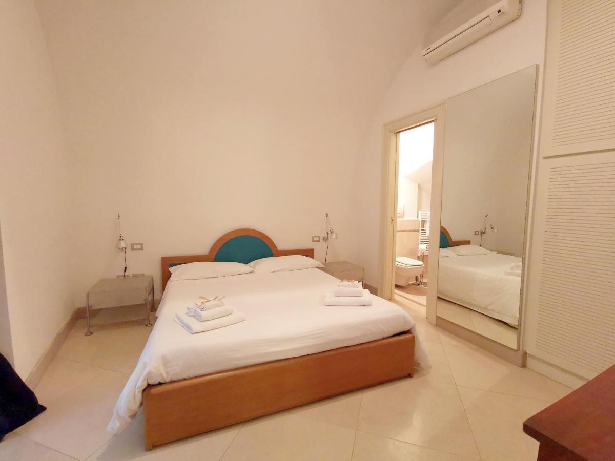 Scesa San Michele Apartment Bari Luaran gambar