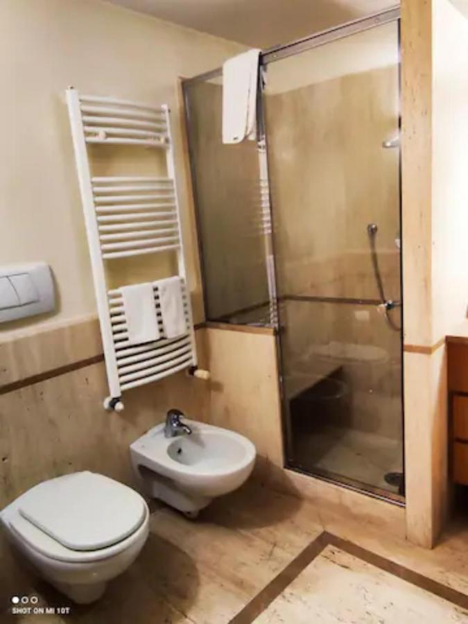Scesa San Michele Apartment Bari Luaran gambar
