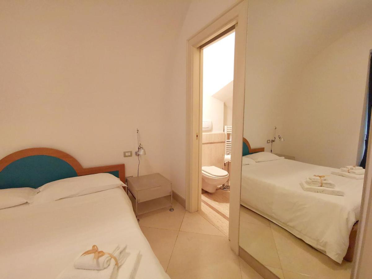 Scesa San Michele Apartment Bari Luaran gambar