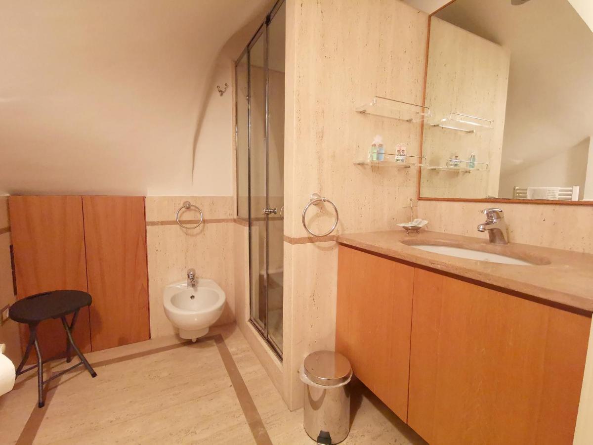 Scesa San Michele Apartment Bari Luaran gambar