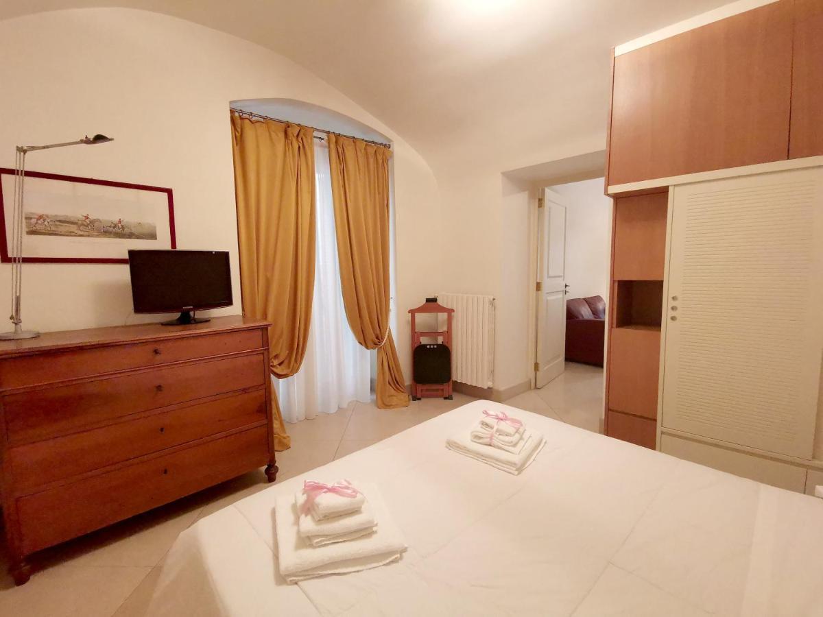 Scesa San Michele Apartment Bari Luaran gambar