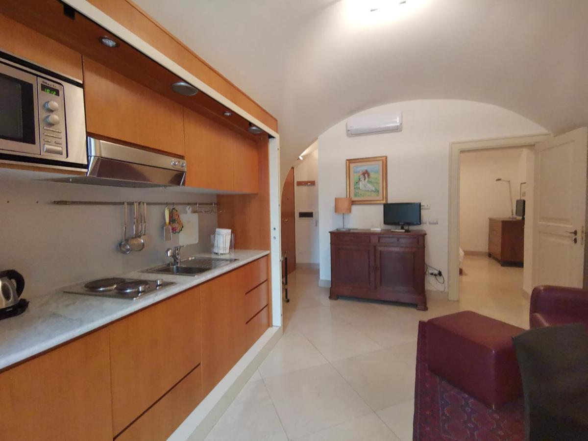 Scesa San Michele Apartment Bari Luaran gambar