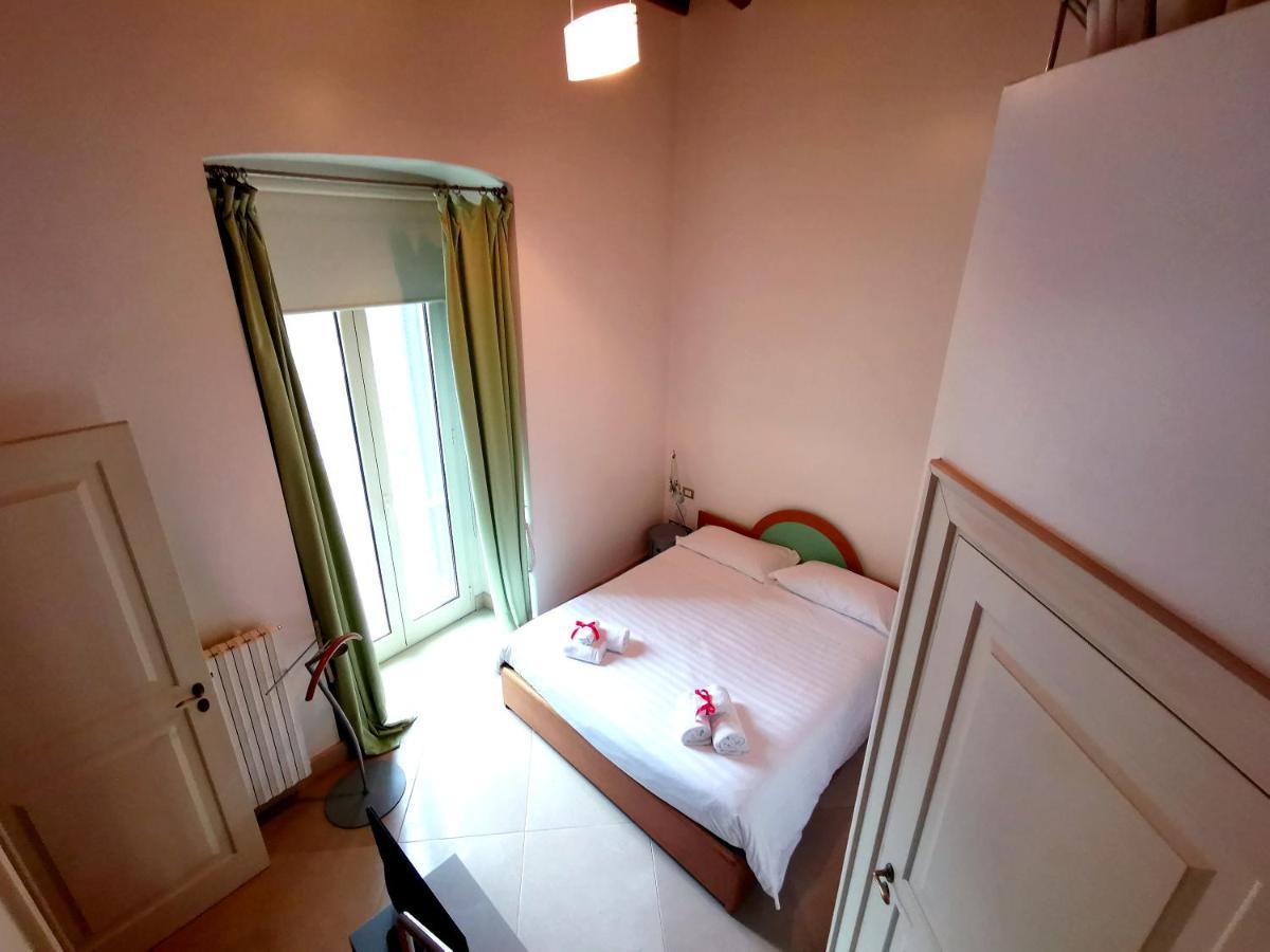 Scesa San Michele Apartment Bari Luaran gambar