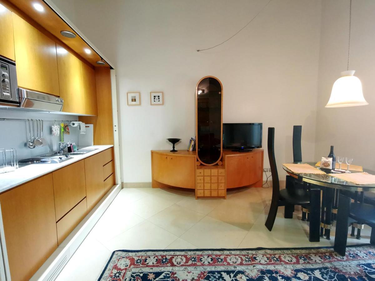 Scesa San Michele Apartment Bari Luaran gambar