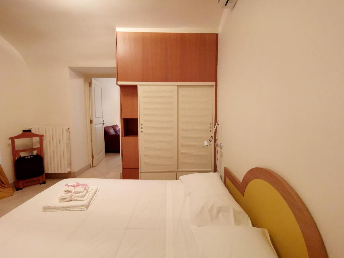Scesa San Michele Apartment Bari Luaran gambar