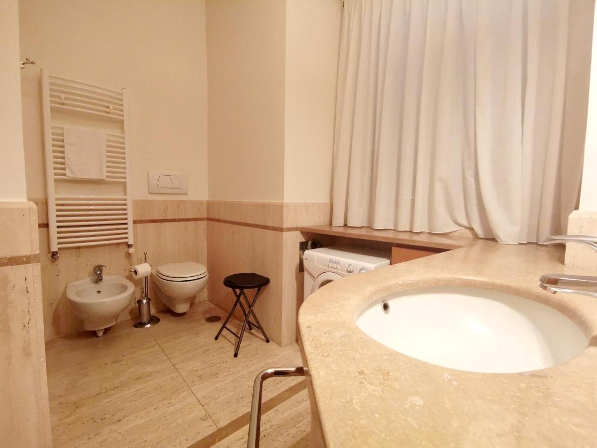 Scesa San Michele Apartment Bari Luaran gambar