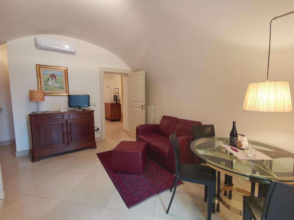 Scesa San Michele Apartment Bari Luaran gambar